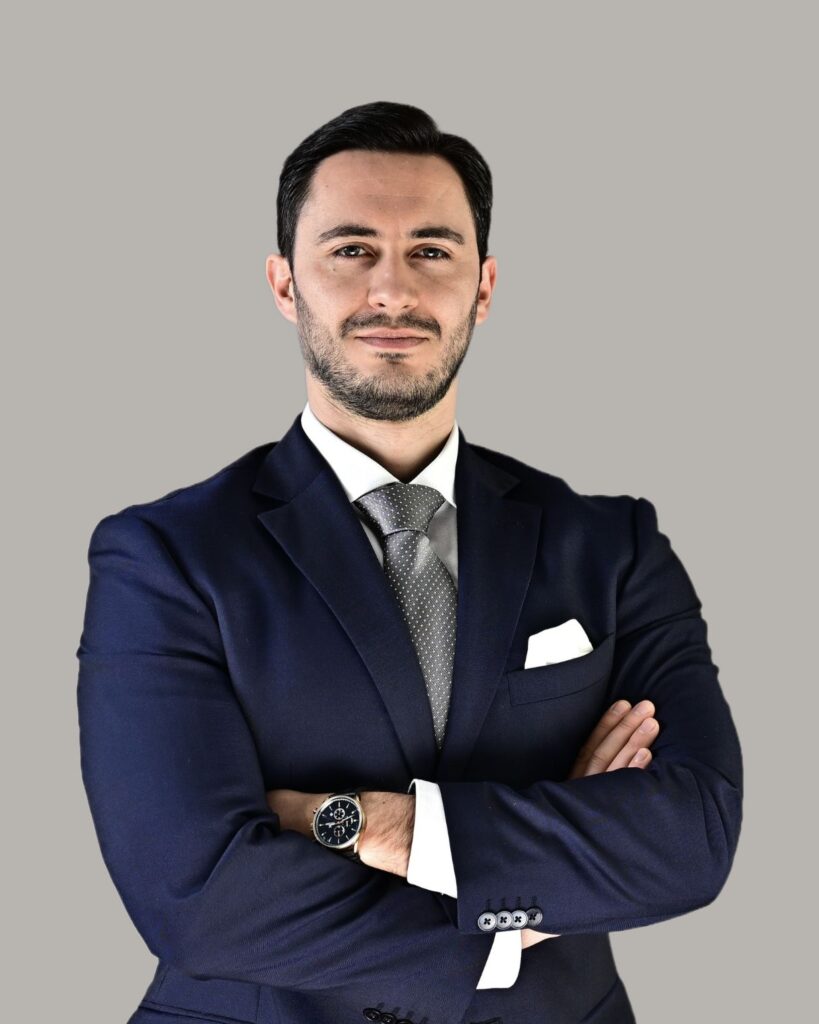 Joseph Engl Bisignano Rechtsanwalt Porträt Bozen St Lorenzen Bruneck Zivilrecht Verwaltungsrecht Immobilienrecht Baurecht Gesellschaftsrecht Wirtschaftsrecht Vertragsrecht Versicherungsrecht Haftungsrecht Erbrecht Nachlassplanung Agrarrecht Inkasso Zwangsvollstreckung Insolvenzrecht Schuldenrestrukturierung Familienrecht Jugendstrafrecht Rechtsberatung Unternehmen öffentliche Institutionen Prozessvertretung